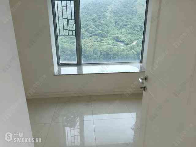 Tung Chung - Caribbean Coast Phase 2 Albany Cove Tower 6 05