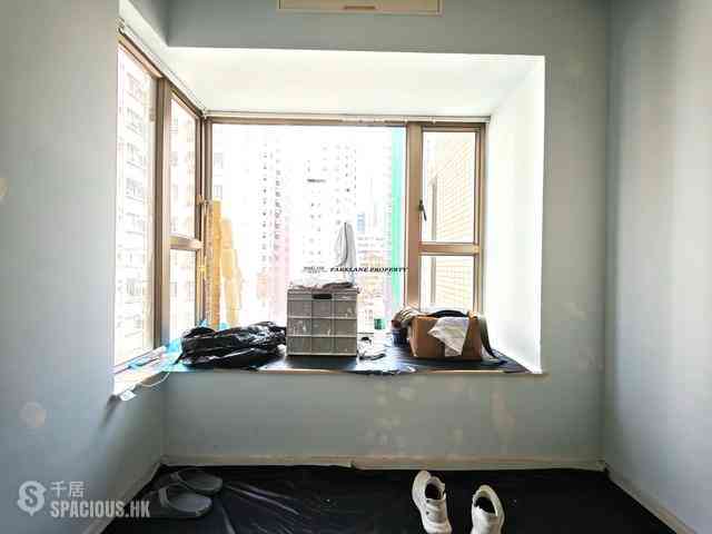 Wan Chai - The Zenith 05