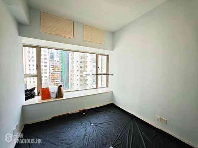 Wan Chai - The Zenith 07