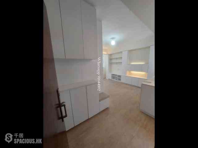 Sai Ying Pun - 2B, Second Street 08