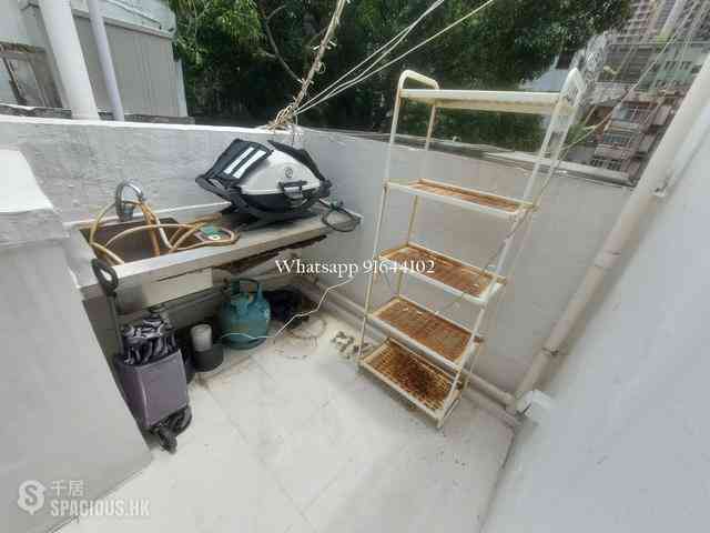 Sai Ying Pun - 2B, Second Street 33