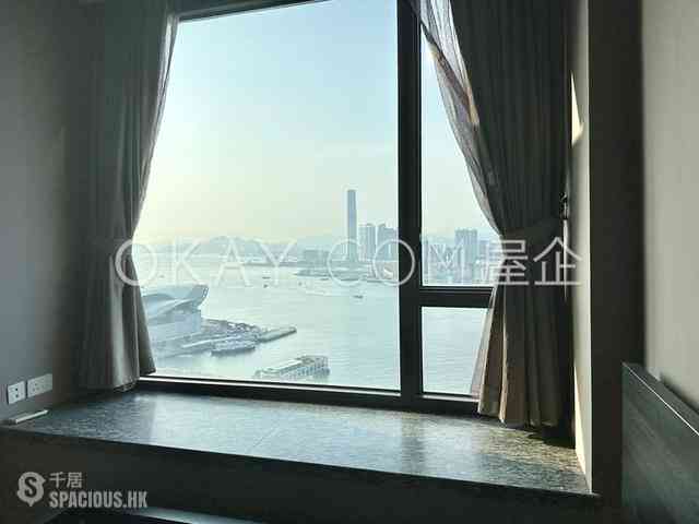 Wan Chai - The Gloucester 06