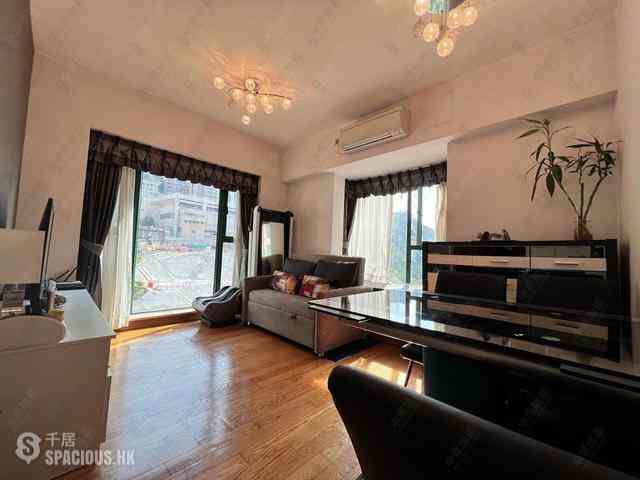 Kennedy Town - University Heights Block 1 01