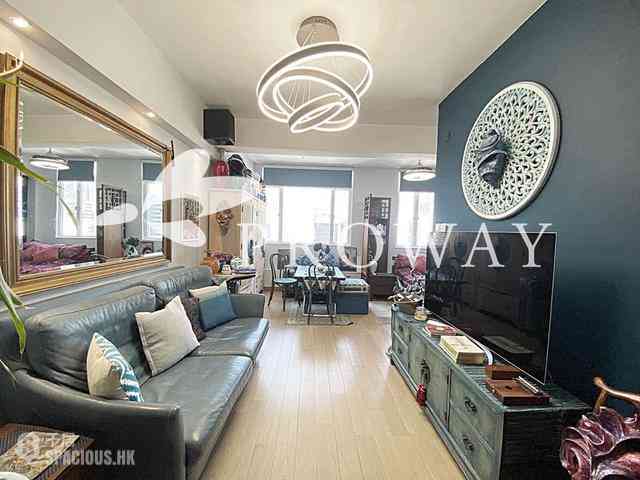 Wan Chai - Bowrington Building 04