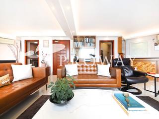 Ap Lei Chau - South Horizons Phase 2 Yee Ngar Court (Block 9) 04