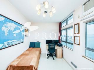 Ap Lei Chau - South Horizons Phase 2 Yee Ngar Court (Block 9) 08