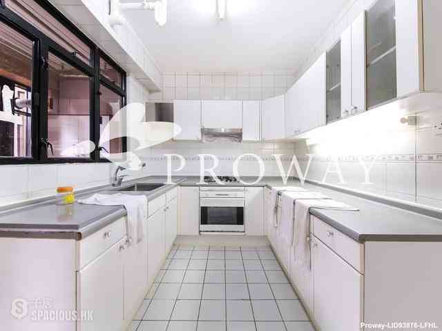 Happy Valley - The Broadville 11