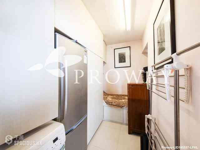 Ap Lei Chau - South Horizons Phase 2 Yee Ngar Court (Block 9) 11