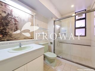 Happy Valley - The Broadville 12