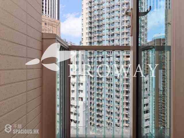 Wan Chai - The Avenue 05