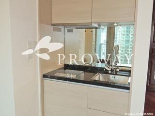Wan Chai - The Avenue 11