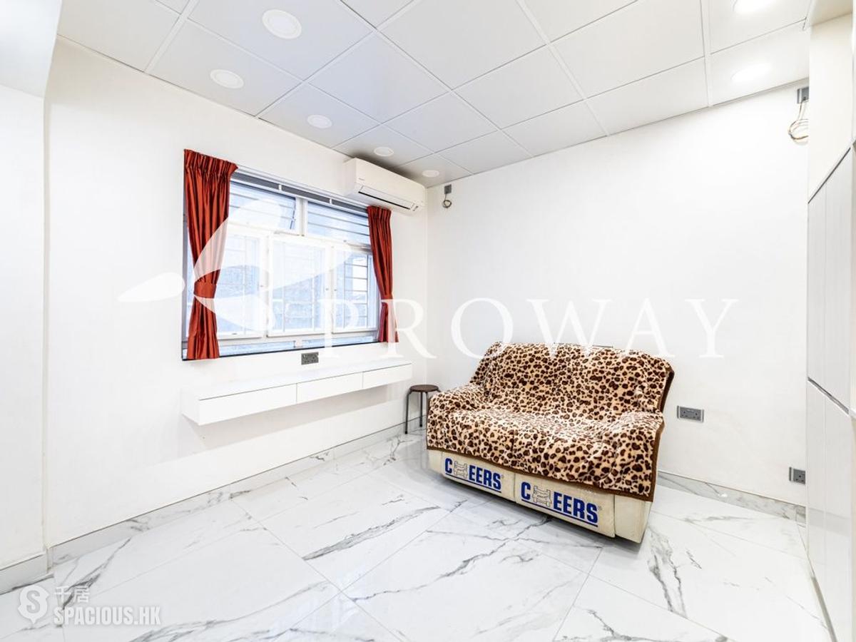 Mid Levels Central - Kam Fai Mansion 01
