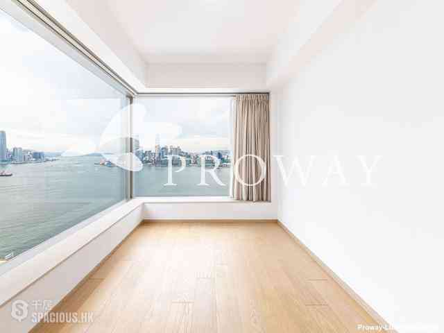 Fortress Hill - Harbour Glory 11