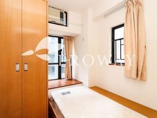 Wan Chai - Tai Yuen Court 05