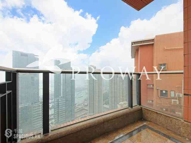 West Kowloon - The Arch 03