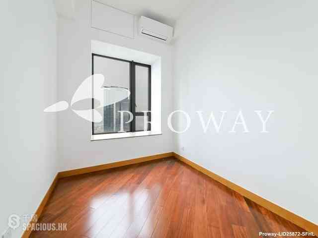 West Kowloon - The Arch 08