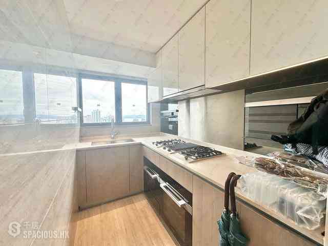 Wong Chuk Hang - The Southside Phase 1 Southland Tower 1A 04