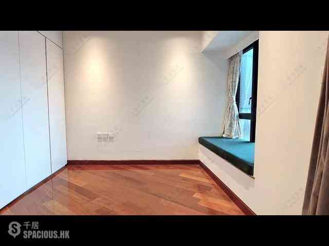 West Kowloon - The Arch Moon Tower (Block 2A) 05