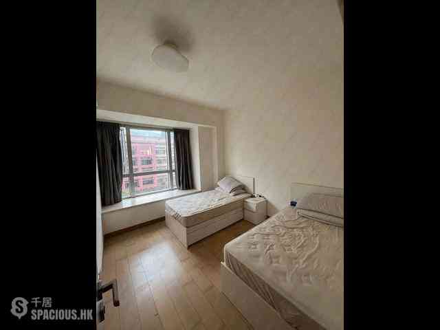 Wong Chuk Hang - Marinella Block 8 12
