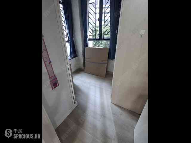 Shek Tong Tsui - Hill Court 04