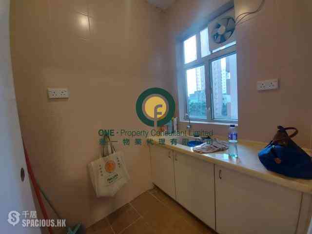 Sai Ying Pun - 33, Bonham Road 02