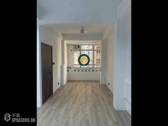 Sai Ying Pun - 22, High Street 01