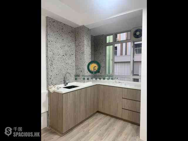 Sai Ying Pun - 22, High Street 03