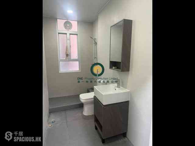 Sai Ying Pun - 22, High Street 04