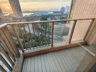 大角咀 - 君滙港 04