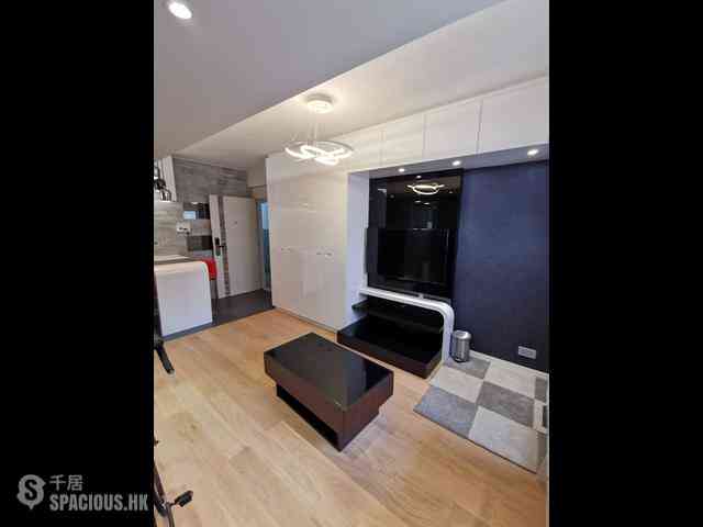 Sai Ying Pun - Hang Sing Mansion 10