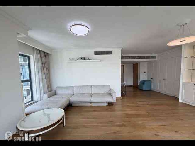 Tai Kok Tsui - The Long Beach 10