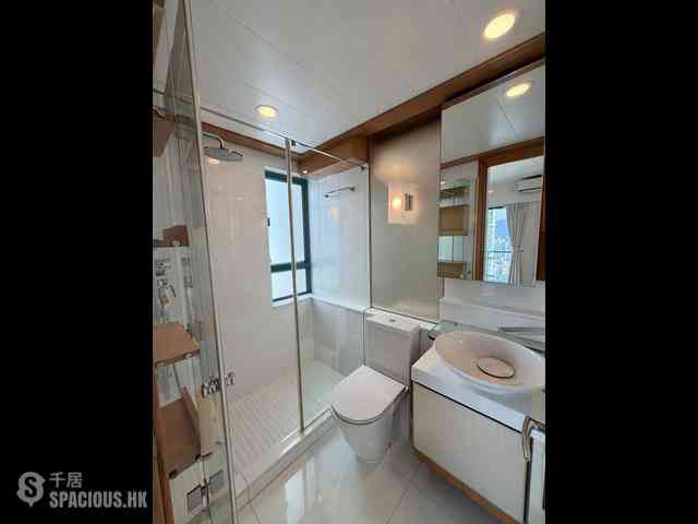 Tai Kok Tsui - The Long Beach 16