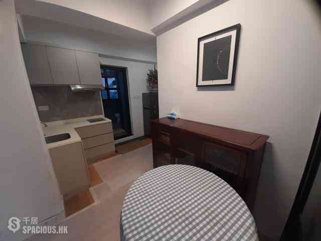 Poho - Holly Court 06