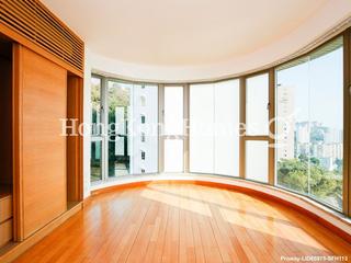 Pok Fu Lam - Villas Sorrento 05