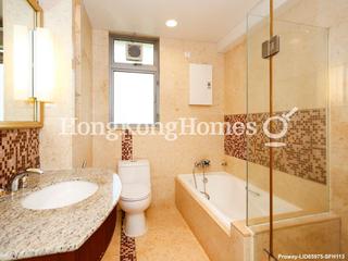 Pok Fu Lam - Villas Sorrento 06