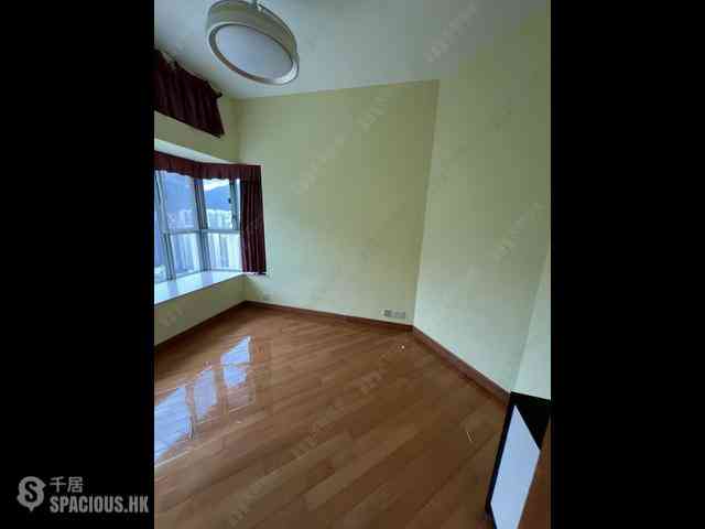 Tung Chung - Coastal Skyline Phase 1 Block 2 07