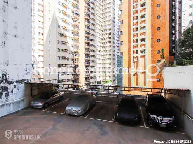 Jardines Lookout - Elegant Court 02
