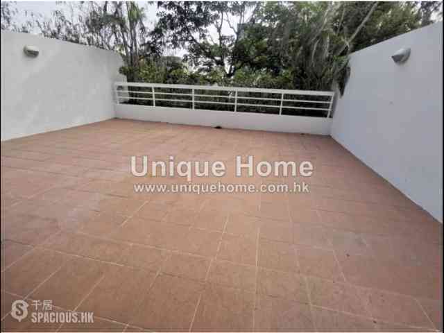 Repulse Bay - Burnside Estate 02