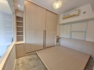 Happy Valley - Winner House 05