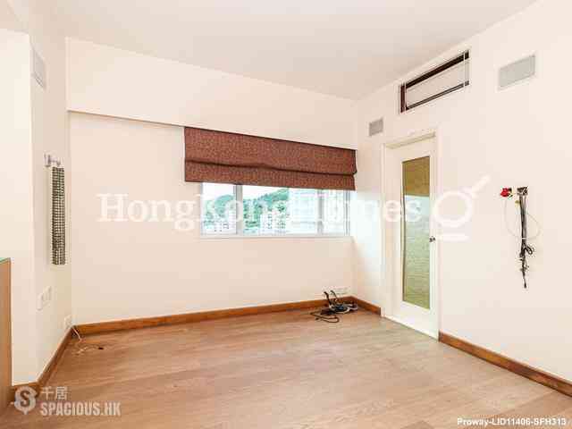 Tai Hang - Swiss Towers 04