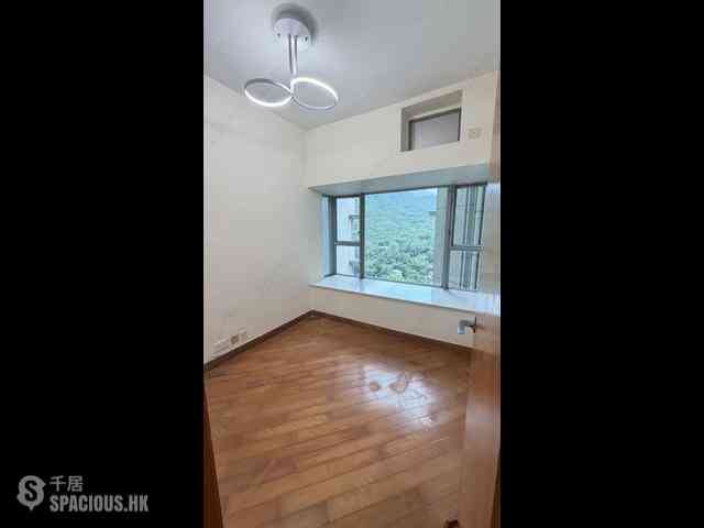 Tung Chung - Coastal Skyline Phase 4 Le Bleu Deux Block 6 04