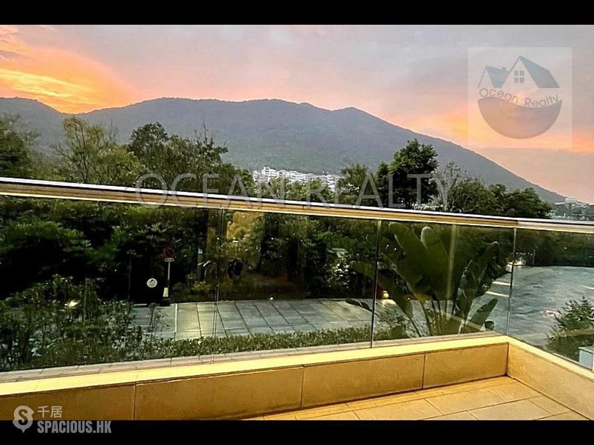 Clear Water Bay - Mount Pavilia 01