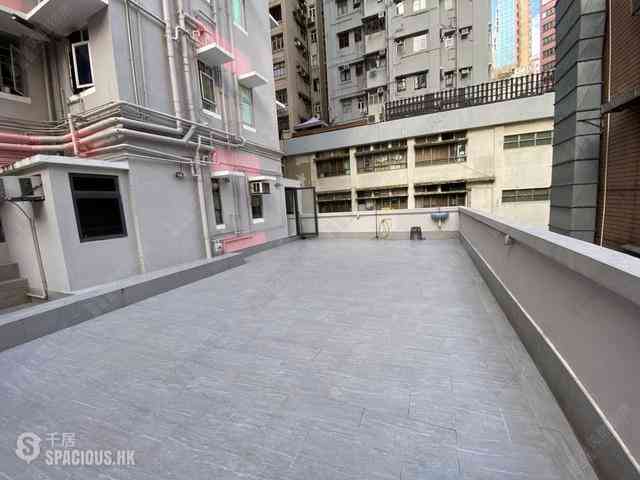 Wan Chai - Chin Hung Building 01