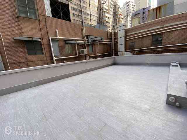 Wan Chai - Chin Hung Building 03