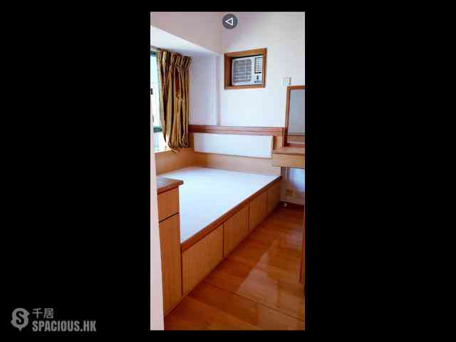 Sheung Wan - Queen's Terrace Block 1 04