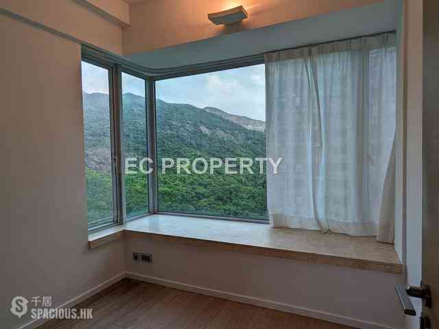 Tai Hang - The Legend 10