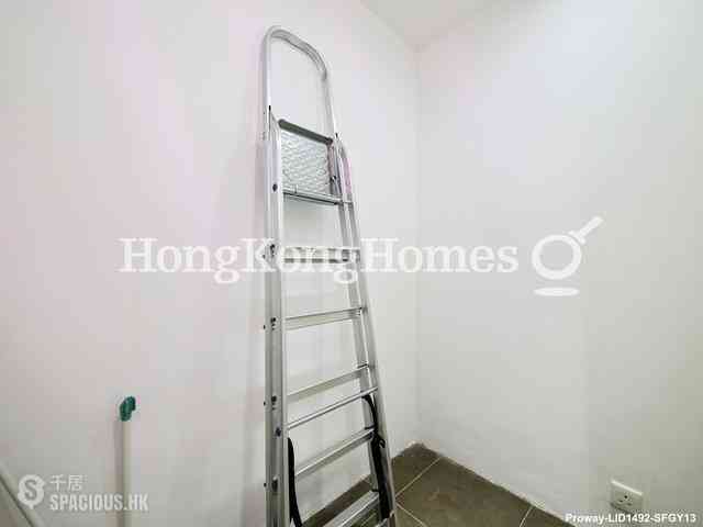 Mid Levels Central - Kam Fai Mansion 10