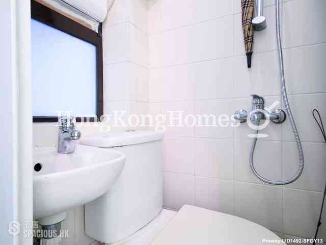 Mid Levels Central - Kam Fai Mansion 11