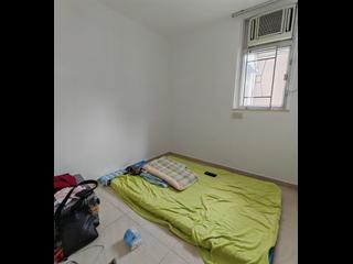 Mong Kok - Sun Kong House 06