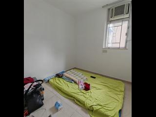 Mong Kok - Sun Kong House 07